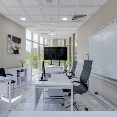 Materials for Office Interiors: Affordable vs. Expensive